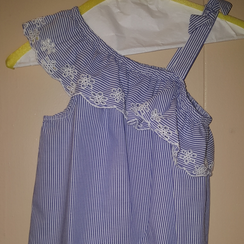 Cat & Jack Girl top size 7/8